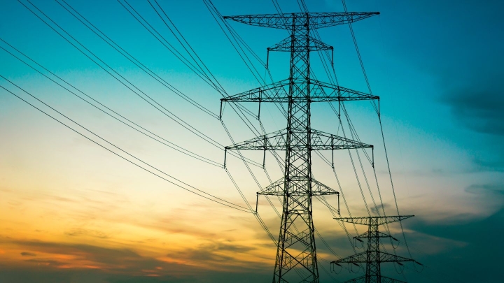 Великобритания: ускоренное подключение чистых энергетических проектов к сетям