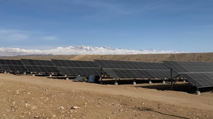 В Кыргызстане ускоряют строительство объектов солнечной генерации